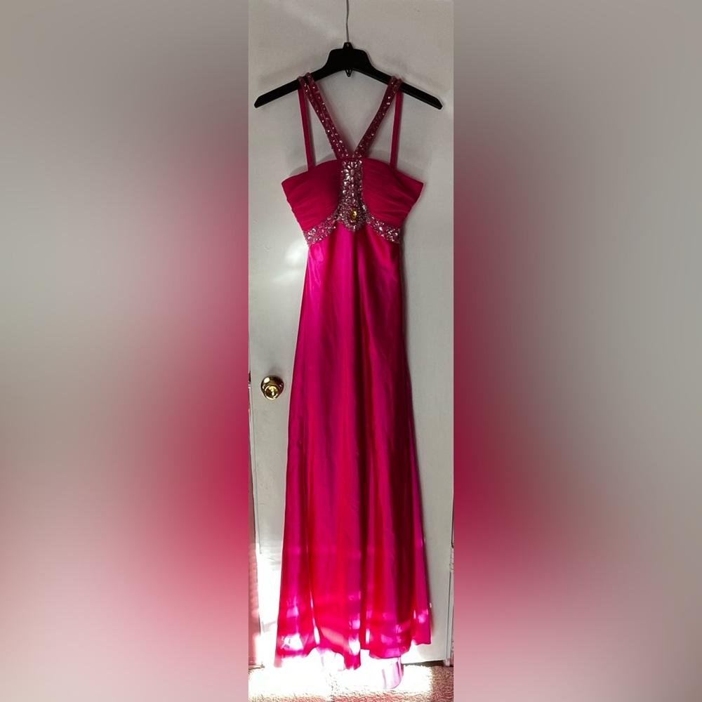 Cach’e pink prom dress